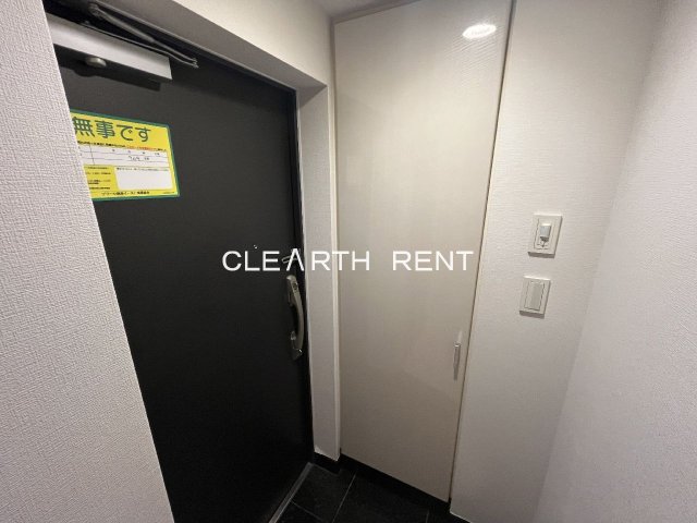 グラーサ銀座イースト ダブルロックキーの玄関