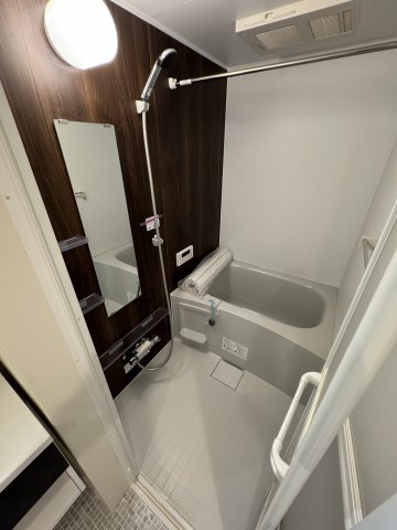 Ｒｉｃｈｅｓｓｅ　Ｙｏｋｏｈａｍａ0103号室 お風呂