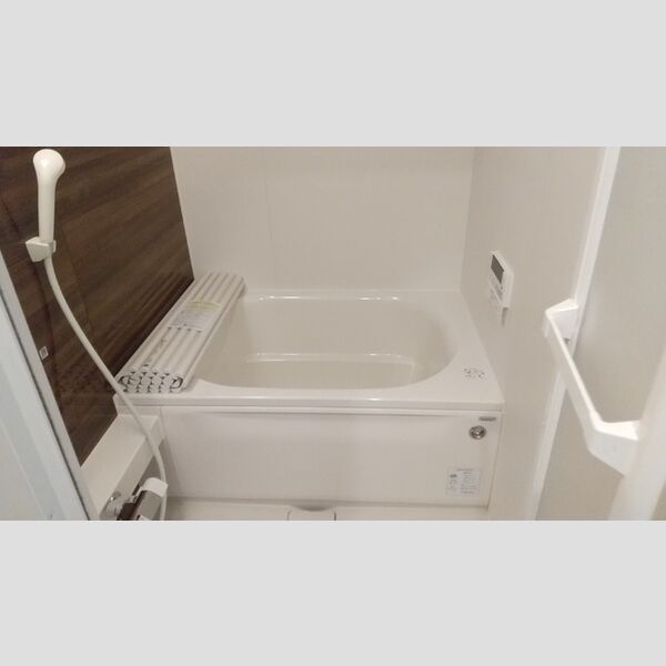 メゾンボヌール302号室 浴室