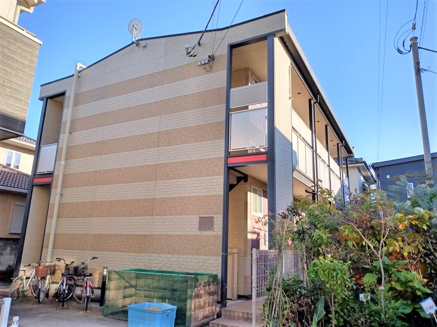 レオパレスポラリス草加の外観画像