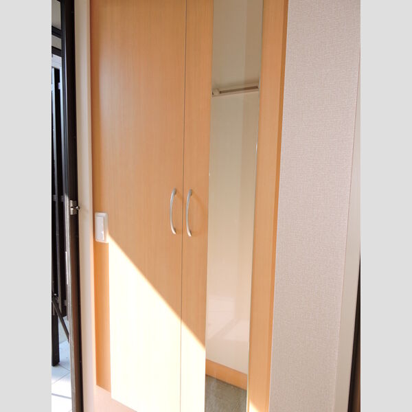 HACHI-KEN 玄関
