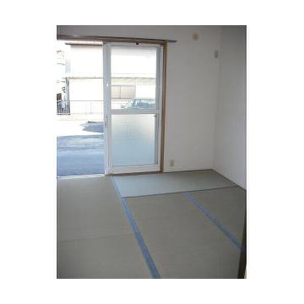 サニーサイド北沢 リビング