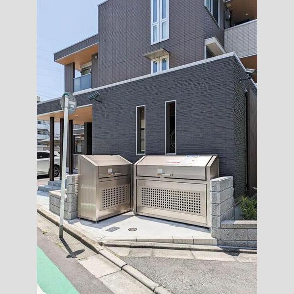 インペリアルヒルズ303号室 専用ゴミ置き場