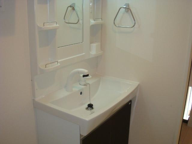 ラリアンス　弐番館 洗髪洗面化粧台