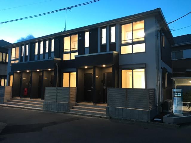 Ｐｈｉｌｉｐｐｅ　Ｃｈａｔｒｉｅｒ（フィリップ　シャトリエ） 外観写真（夜）