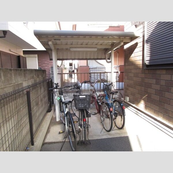 アバンダント妙典 駐輪場