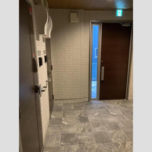 アンジュール舟渡 エントランス