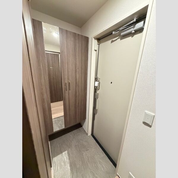 アンスリウム湘南台203号室 玄関