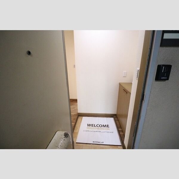 ディーセント 玄関