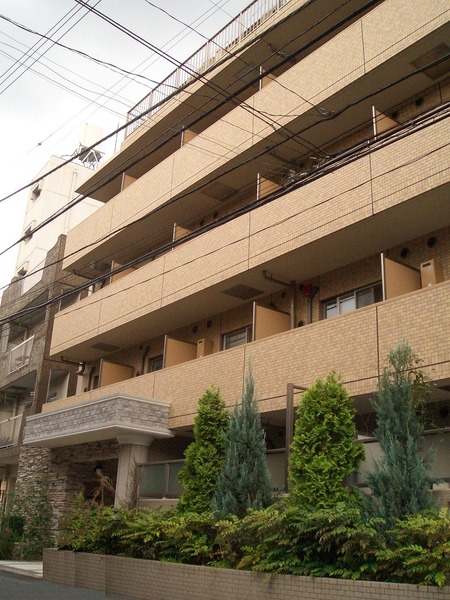 プレール・ドゥーク西新宿305号室 外観