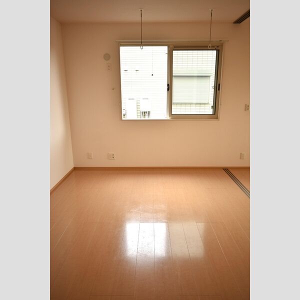 ルミエール ガーデン102号室 洋室6帖