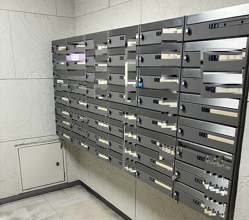 ソフトタウンニュー谷津遊園1階 集合郵便受