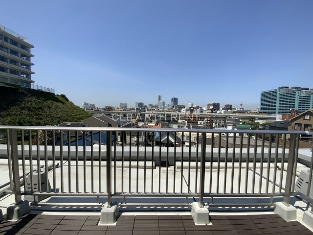 コンシェリア横濱元町 ＴＨＥ ＲＥＳＩＤＥＮＣＥ 開放感のあるバルコニーテラス