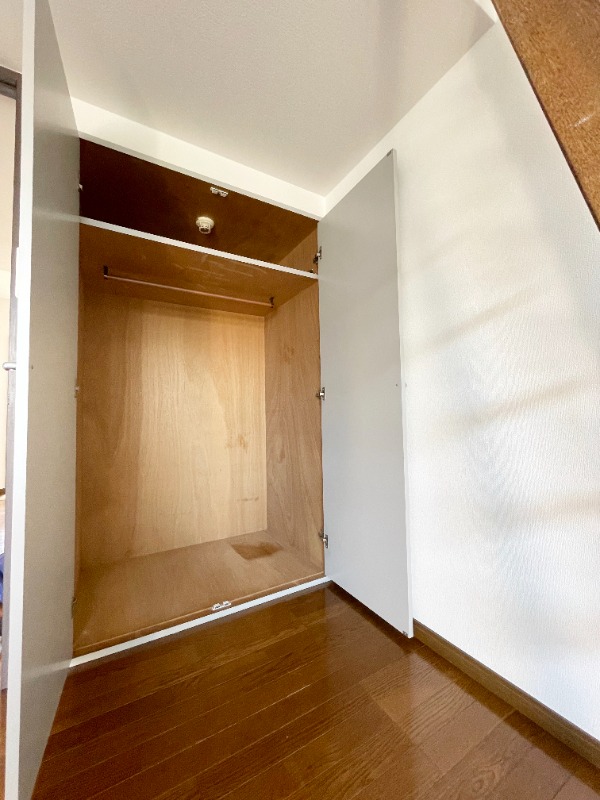 クレール本橋2階 収納