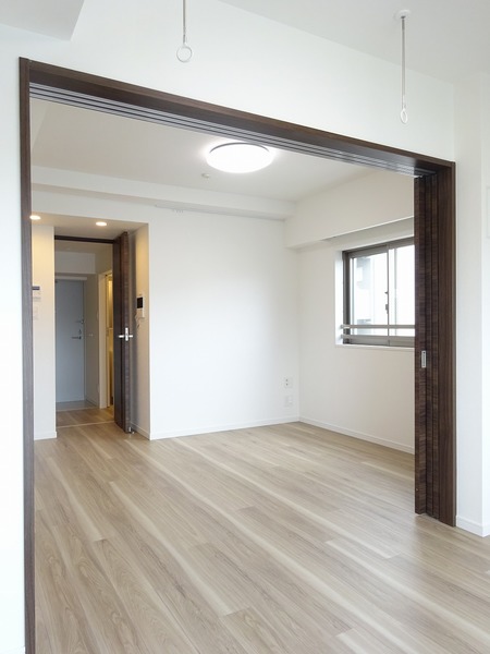 リヴシティ横濱関内弐番館903号室 リビング