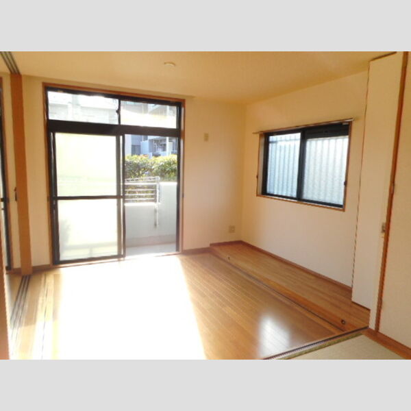 ルネスグリシーヌ101号室 洋室