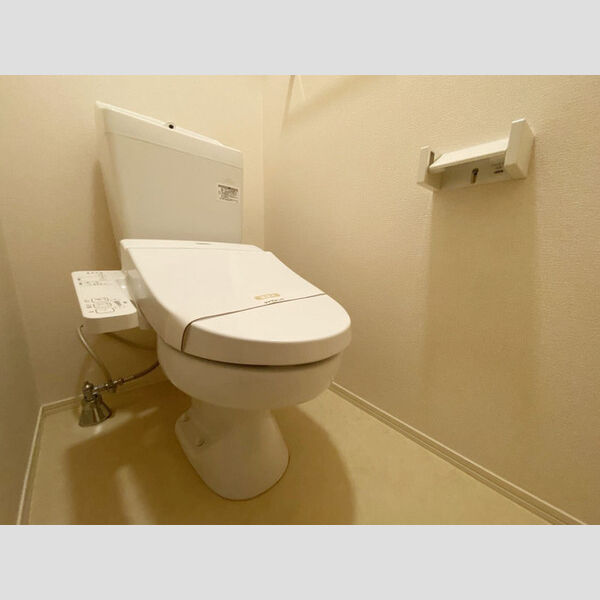 コンフォールアビテ 201号室トイレ