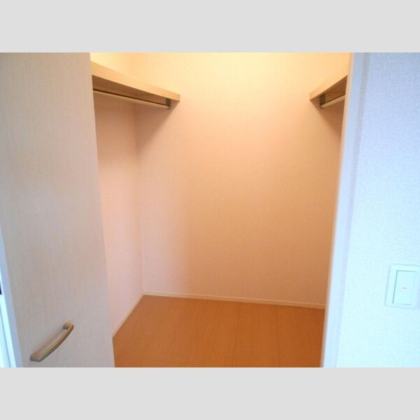 コンフォリアガーデン国分寺 収納