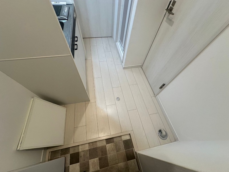 CREAL王子North4階 玄関