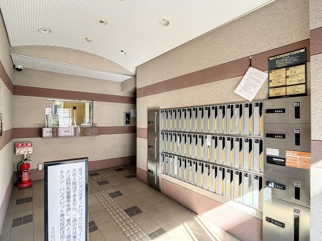 エクセリア文京池之端1階 ロビー