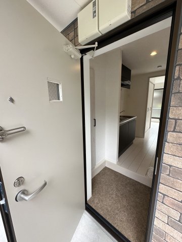 ウィルジューン六浦101号室 玄関