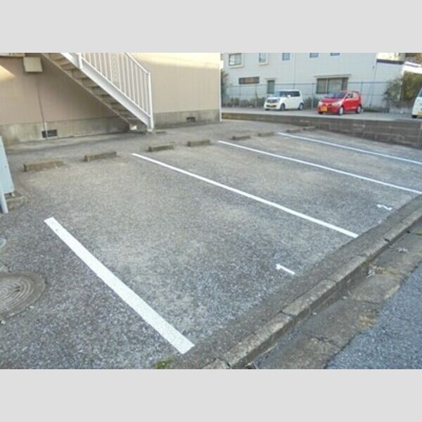 ビューラーⅢ 駐車場