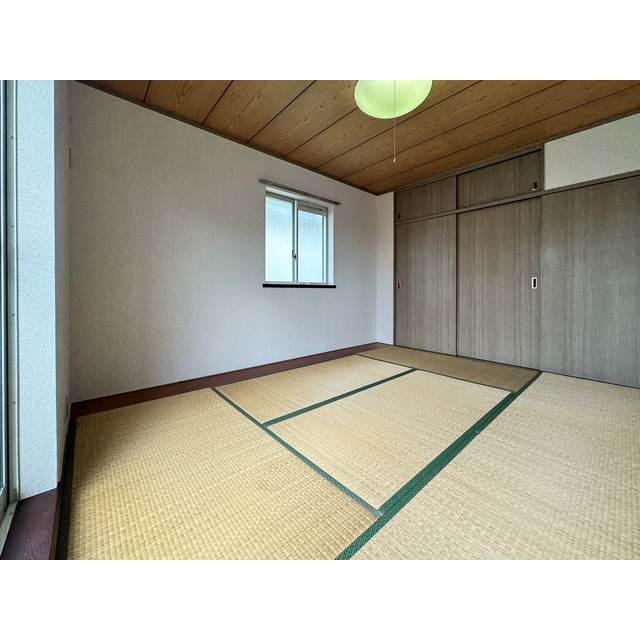 ブリージングタウン百草園 内観