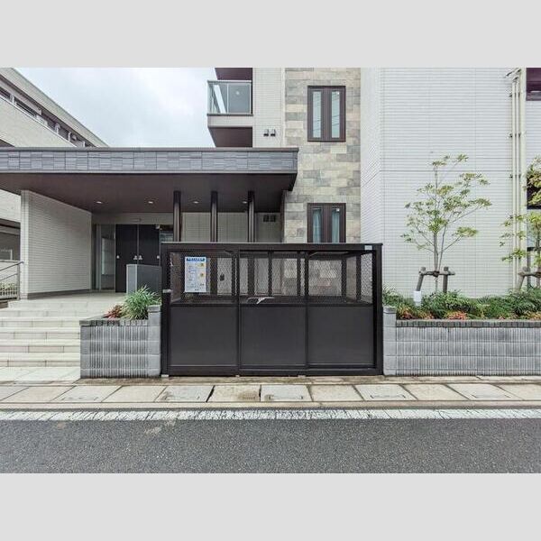 レスティングスウェル浦和 専用ゴミ置き場