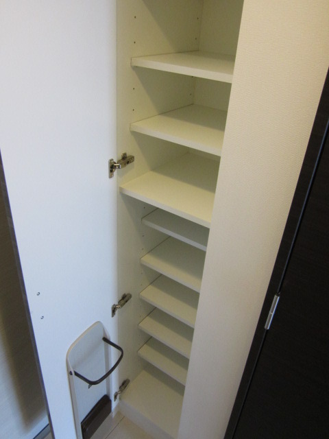 ガーラ・ステーション横濱阪東橋 シューズボックス