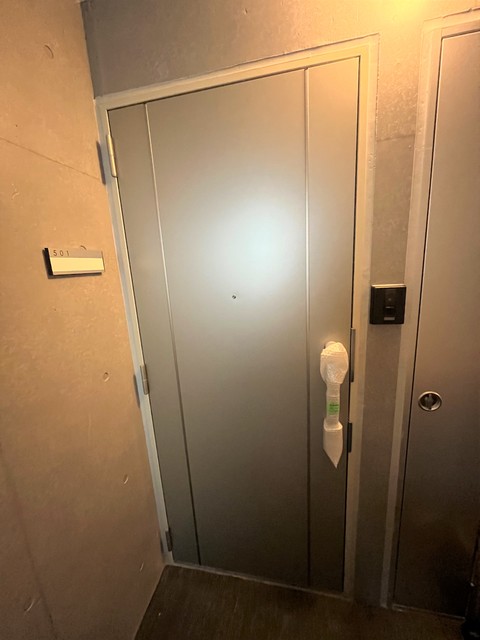 エリクサーメゾン日暮里根岸 毎日通る玄関はこちらです