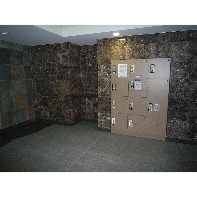 スカイコート渋谷初台 エントランス