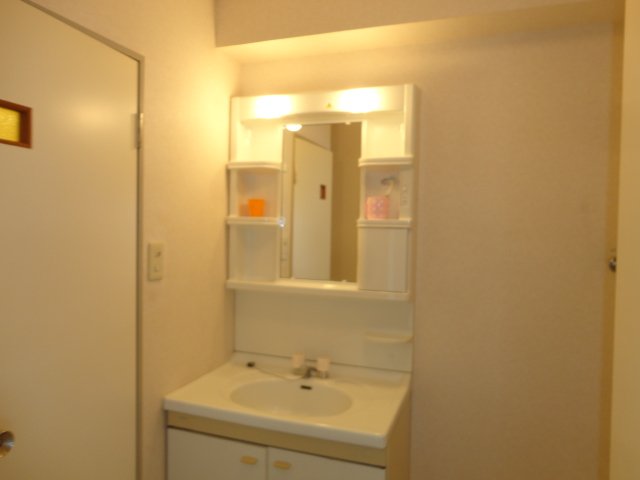 レジデンス２１00207号室 洗面