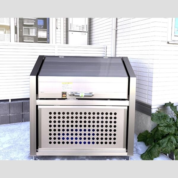 グラナーデ西大泉201号室 ゴミストッカー