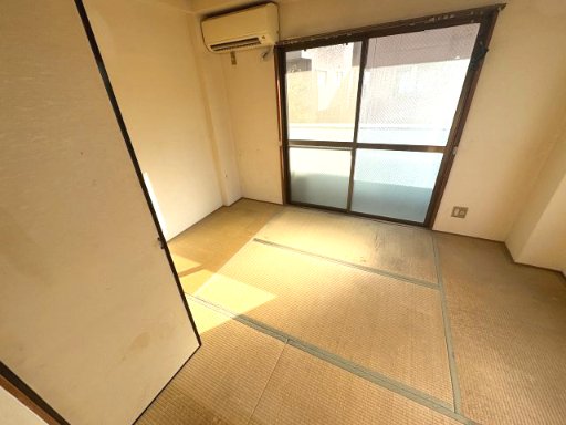 領家レジデンス201号室 クリーニング前の写真です