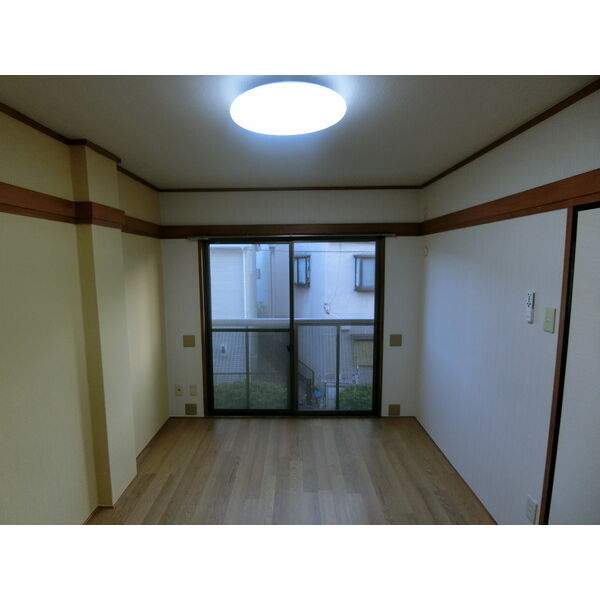 パインニードル301号室 同建物別部屋の参考画像