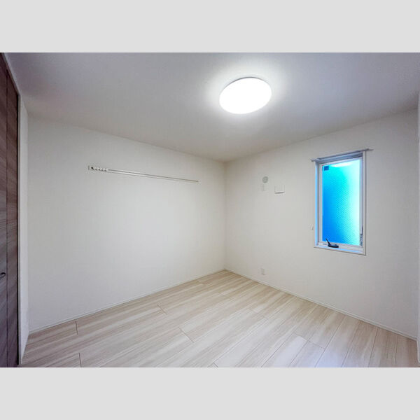 セレナ203号室 洋室6.18帖