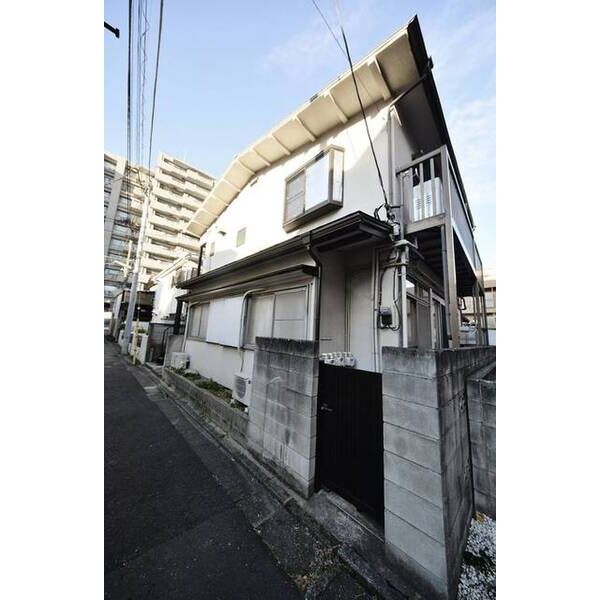 ココベル三軒茶屋0201号室 外観