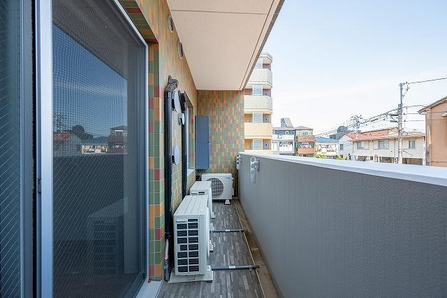 LIMERESIDENCE HIKIFUNE2階 バルコニー