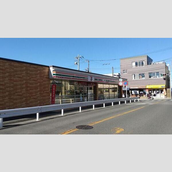 D-room稲毛東102号室 セブンイレブン京成稲毛駅前店　202M