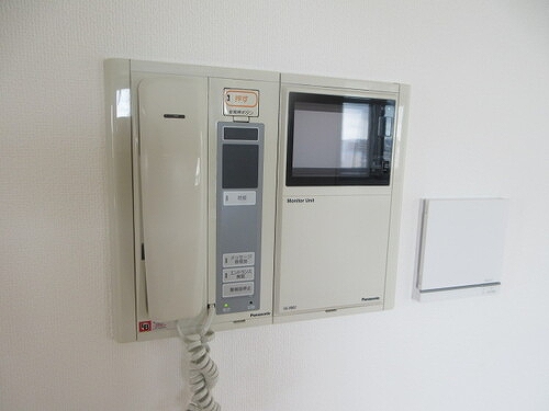ライオンズマンションセントワーフ横濱11階 モニター付インターホン