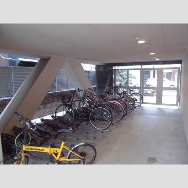 ひびき錦糸町 門田ビル602号室 駐輪場