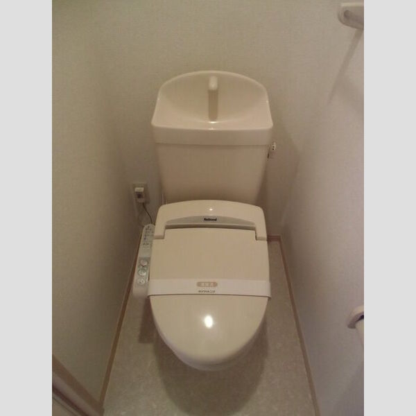クロスクローバー203号室 温水洗浄暖房便座