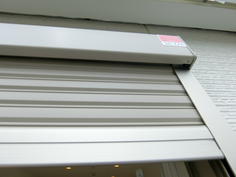 リブリ・プレジール志村三丁目 防犯シャッター