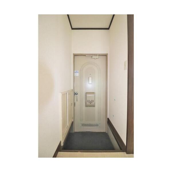 ハイツやまゆり 玄関