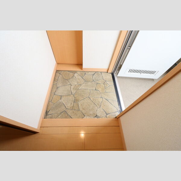 サニーガーデン 玄関