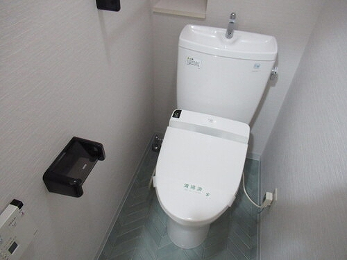ライオンズマンション与野本町 洗浄便座付きトイレ