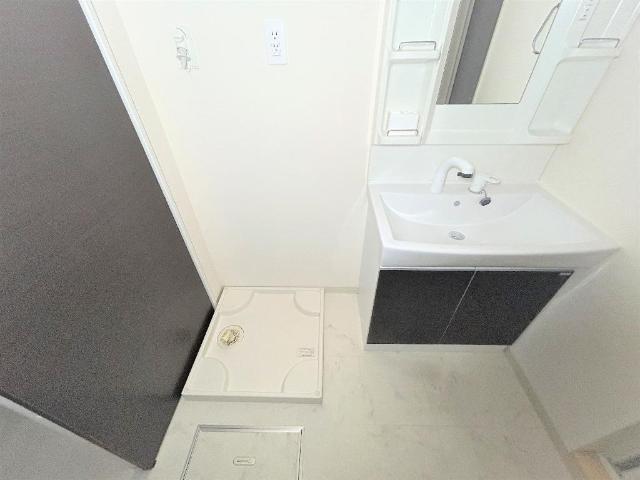 Ｃｈａｔｏｎ Ｂｌａｎｃ201号室 洗濯機置場