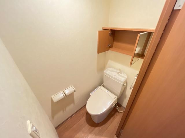 リヴィエール102号室 トイレ