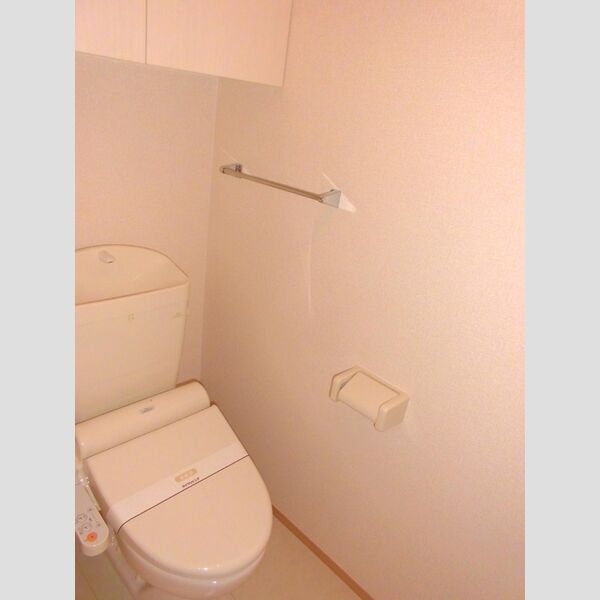 シャインアイリス　Ⅱ102号室 温水洗浄暖房便座