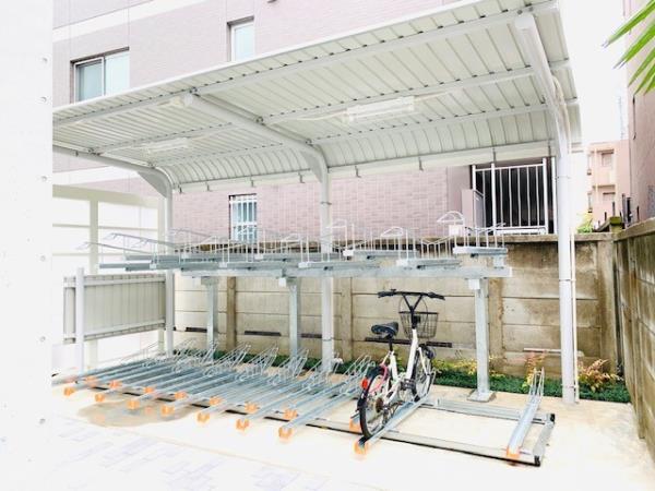 ＹＯＵ　Ｉ　ＣＯＵＲＴ2階 駐車場